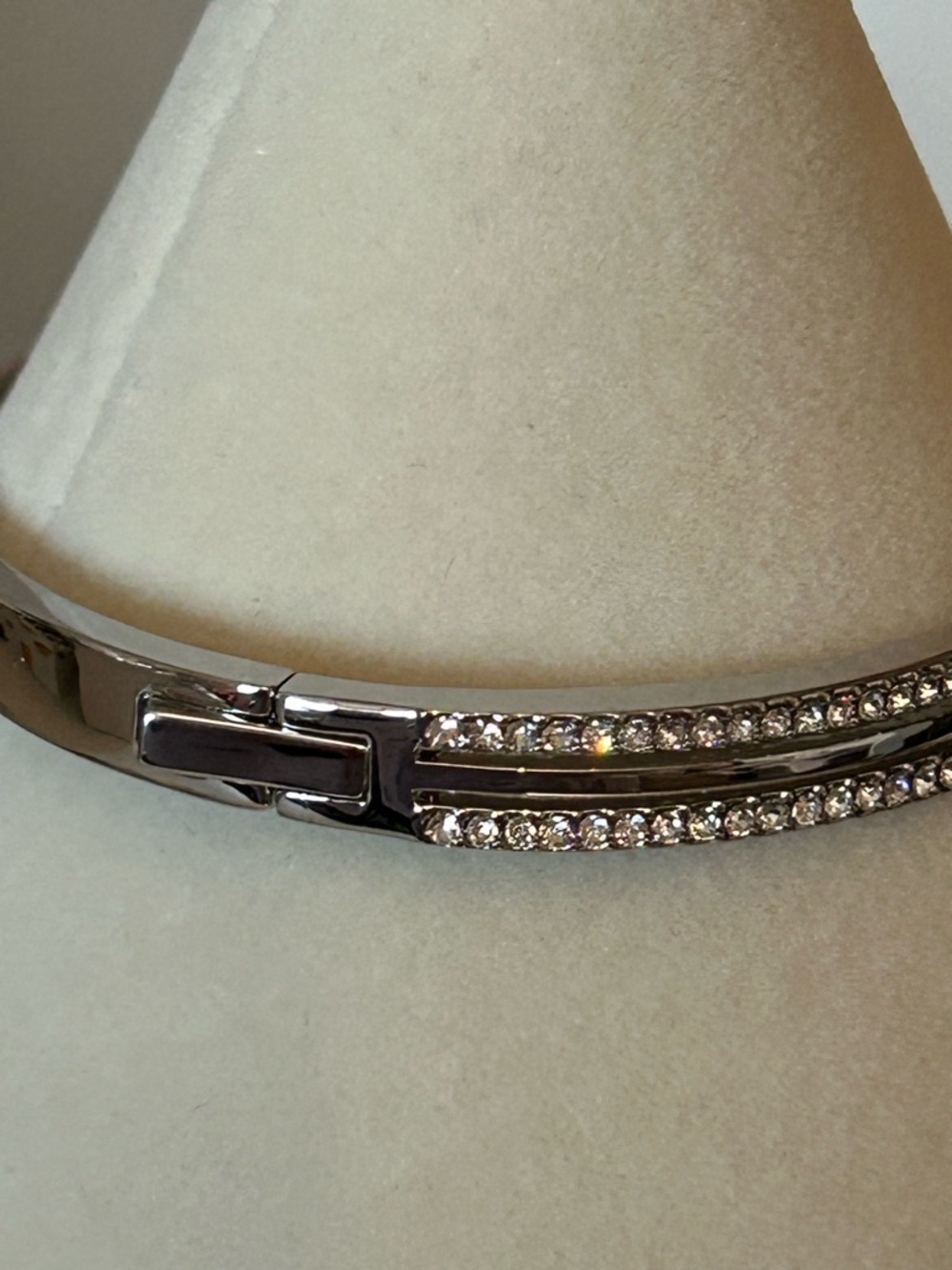 NWT! Givenchy Silver-Tone Crystal Double-Row Bangle Bracelet - Picture 7 of 10